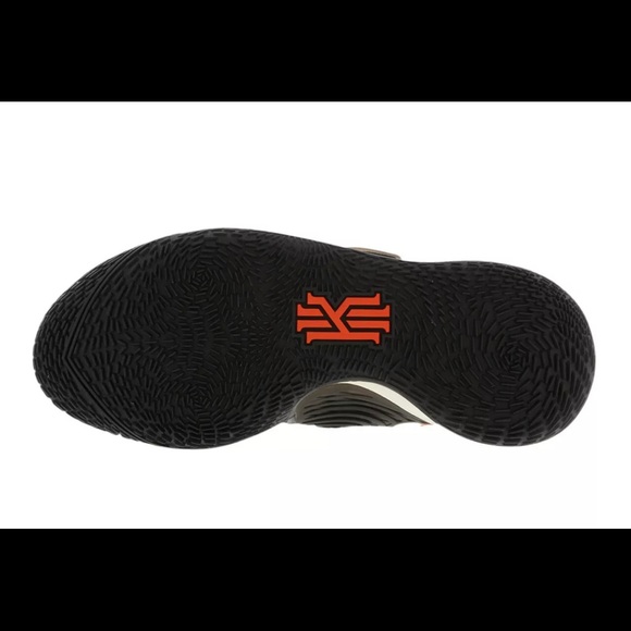 Nike Kyrie 3 Low Men's Basketball Shoes CJ1286 - Picture 6 of 6